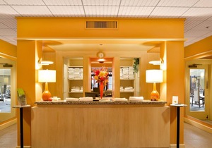 Beautiful condo with fireplace, on site spa & fitness center Woods Resort 26