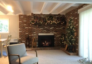 Beautiful Home in Bolton Landing. Short walk to town & beach!