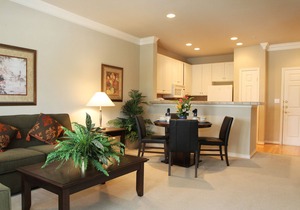 Beautiful Uptown/Galleria Mid-Rise For Lease!