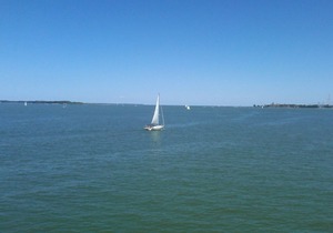 Beautiful Waterfront Condo - Minutes from Cedar Point