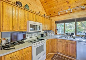 Bolton Landing Cottage with Deck, Walk to Beach!