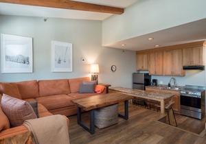 Brookside II B-305 | 1 Bed, 1 Bath