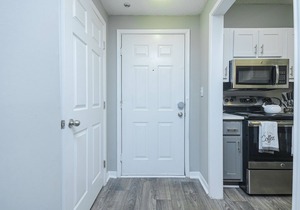 Buckhead Oasis (Unfurnished Apartment)