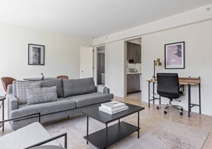 Classic Back Bay 1BR w/W/D & Gym, near Copley T & Shops, by Blueground