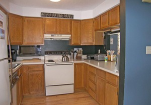 Close to shops/dining, river/town access, AC/fireplace, patio. A0008 by LRS