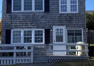 Come enjoy 7 miles of beaches in sunny OOB in this 2 bedroom condo!