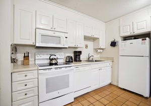 Comfortable one bedroom condo. It offers Killington's best value on top of the mountain F5