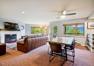 Condo ∙ 2 bedrooms ∙ 4 guests