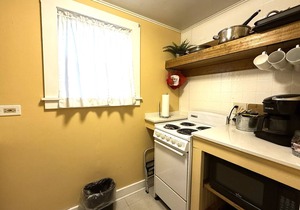 Cottage 8-9 - Year Round - Pet Friendly - Stand Alone 2 Bedroom/2 Bath
