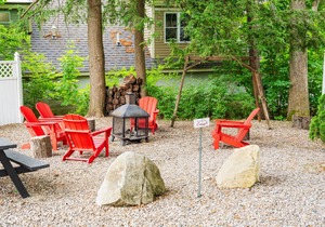 Cottage 8-9 - Year Round - Pet Friendly - Stand Alone 2 Bedroom/2 Bath