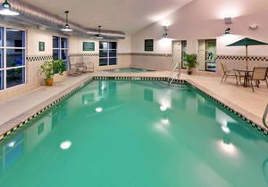 Country Inn & Suites by Radisson Lake George Queensbury NY