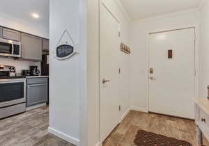 Courtside 94 - Updated Ground Floor 2 bedroom