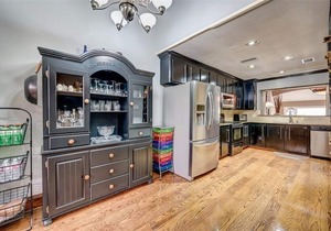 Cozy Mediterranean Colonial House in Galleria