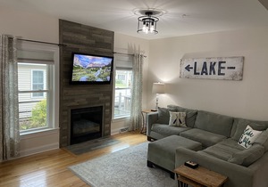 Cozy townhouse in the heart of Bolton Landing