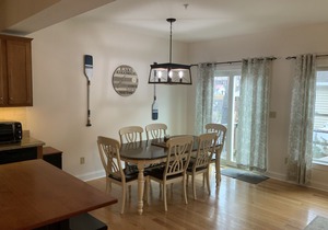 Cozy townhouse in the heart of Bolton Landing