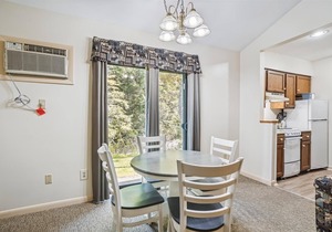 Deluxe Two Bedroom Suite on the 1st floor with outdoor heated pool 10506