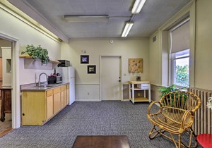 Downtown Mount Vernon Apt - 20 Mi to Vineyard