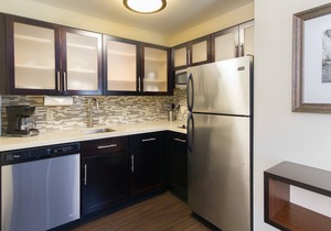 Equipped Suite | Free Daily Breakfast, Pool Access + Gym Access