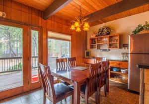 GRIZ06 - Chalet-Style Home at South End of Sunriver, Short Walk to Village