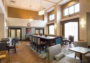 Hampton Inn and Suites Jamestown