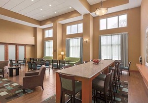 Hampton Inn & Suites Greenfield