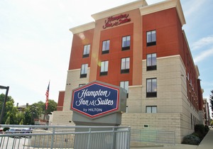 Hampton Inn & Suites Cincinnati / Uptown - University Area