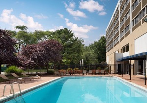 Holiday Inn Clark - Newark Area, an IHG Hotel
