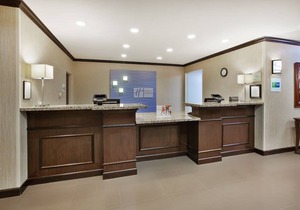 Holiday Inn Express and Suites Wheeling, an IHG Hotel