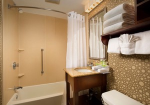 Holiday Inn Express Boston North-Woburn, an IHG Hotel