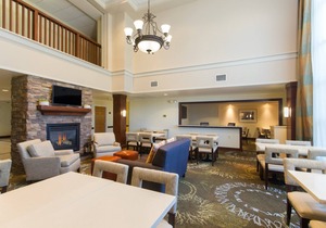 Indoor Pool & Hot Tub Access. Free Breakfast Buffet. Great Location!