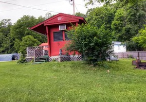 Kamp Koby - Lake Front camp on Lake Hortonia