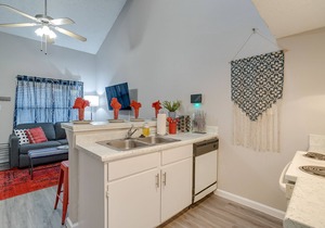 King Bed✶Super Fast WiFi✶4K TVs✶2 Car Parking #106