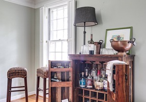 Large Cozy Home Located In the Suburbs of Richmond