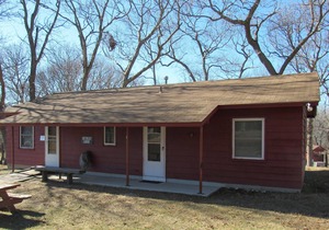 Lodge/ Bunk House with Access to LI Sound