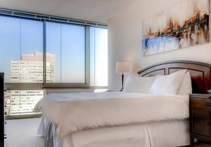 Luxury 2BR | Full Kitchen | Steps from PATH | by GLS