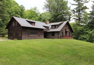 Luxury Berkshires Retreat in Lenox - Main House & Studio
