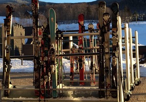 Luxury Studio Available Ski in -ski out Village Plaza & Spruce Peak View