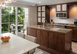 Marriott Lakeshore Reserve 1BD villa sleeps 4