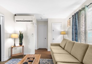Midtown Apartment, Near Parks! The Bricks Apt 3&4