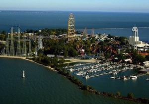 Modern Luxury Two Bedroom Lake view Condo