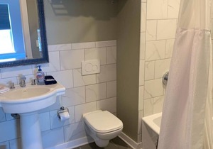 Northport Inn Boutique Hotel Room 4