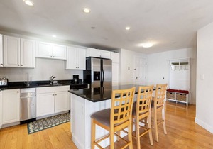 Oceanfront condo in the center of it all!