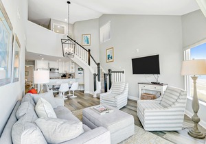 Oceanfront Condo w/Great Views, Free WiFi, and Shared Outdoor Pool & Tennis