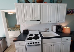 ONLY In-Town Neighborhood w/Restaurant, Bar, Pool/Hot Tub, Beach & Cart Access