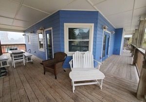 ONLY In-Town Neighborhood w/Restaurant, Bar, Pool/Hot Tub, Beach & Cart Access