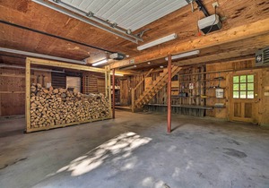 Picture-Perfect Vermont Mtn Cabin w/ Hot Tub!