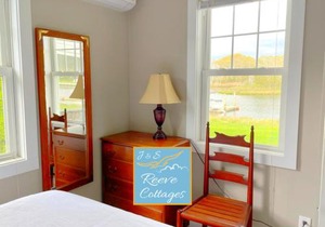 Premier Waterfront Cottage 2