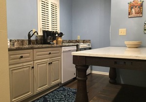 Private 2,000 Sq Ft Cottage in Historic Yorktown- w/trolley access