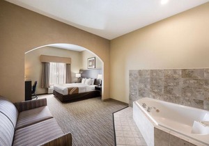 Quality Inn & Suites Fishkill