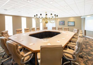 Ramada Hotel & Conference Center by Wyndham Lewiston